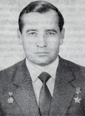 Советские космонавты.