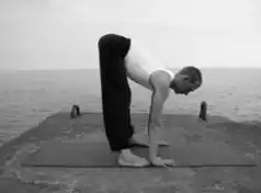 ����.