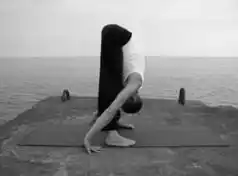 ����.